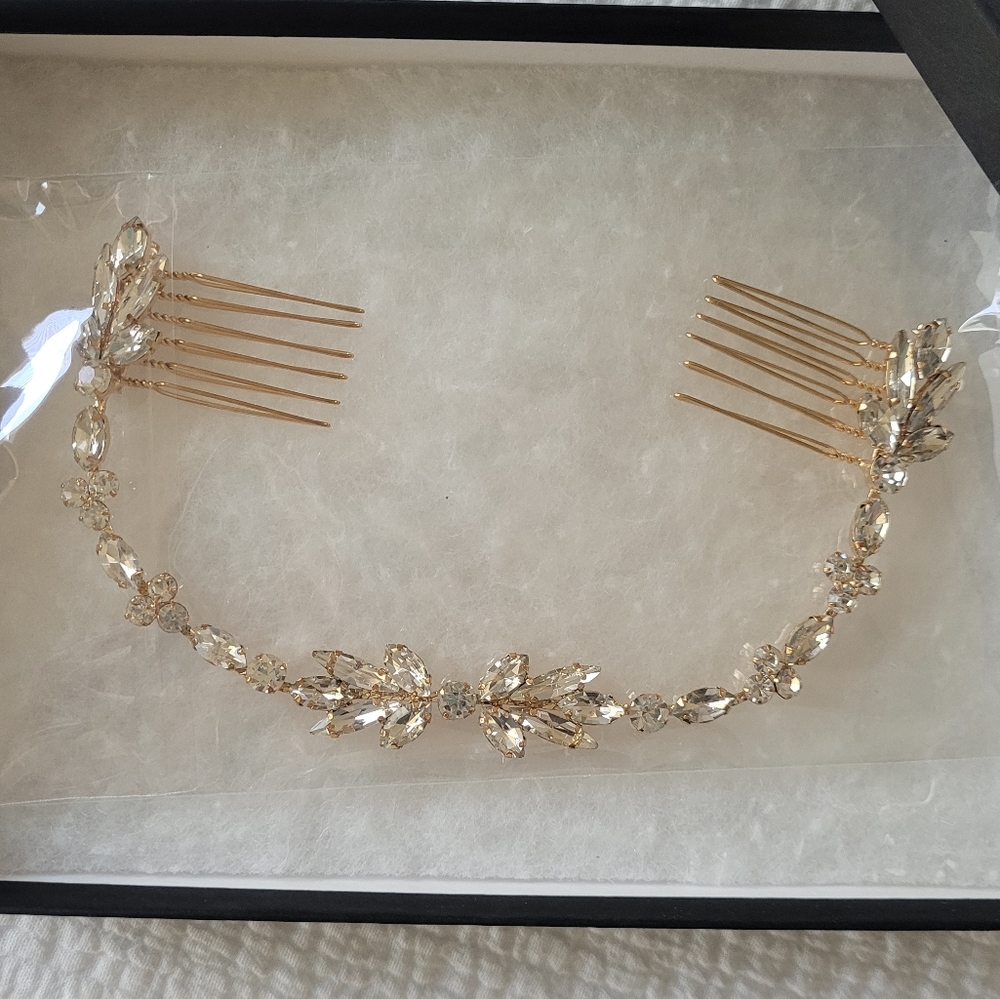 Bridal Jewled Crown Comb NWOT BHLDN Anthropolgie